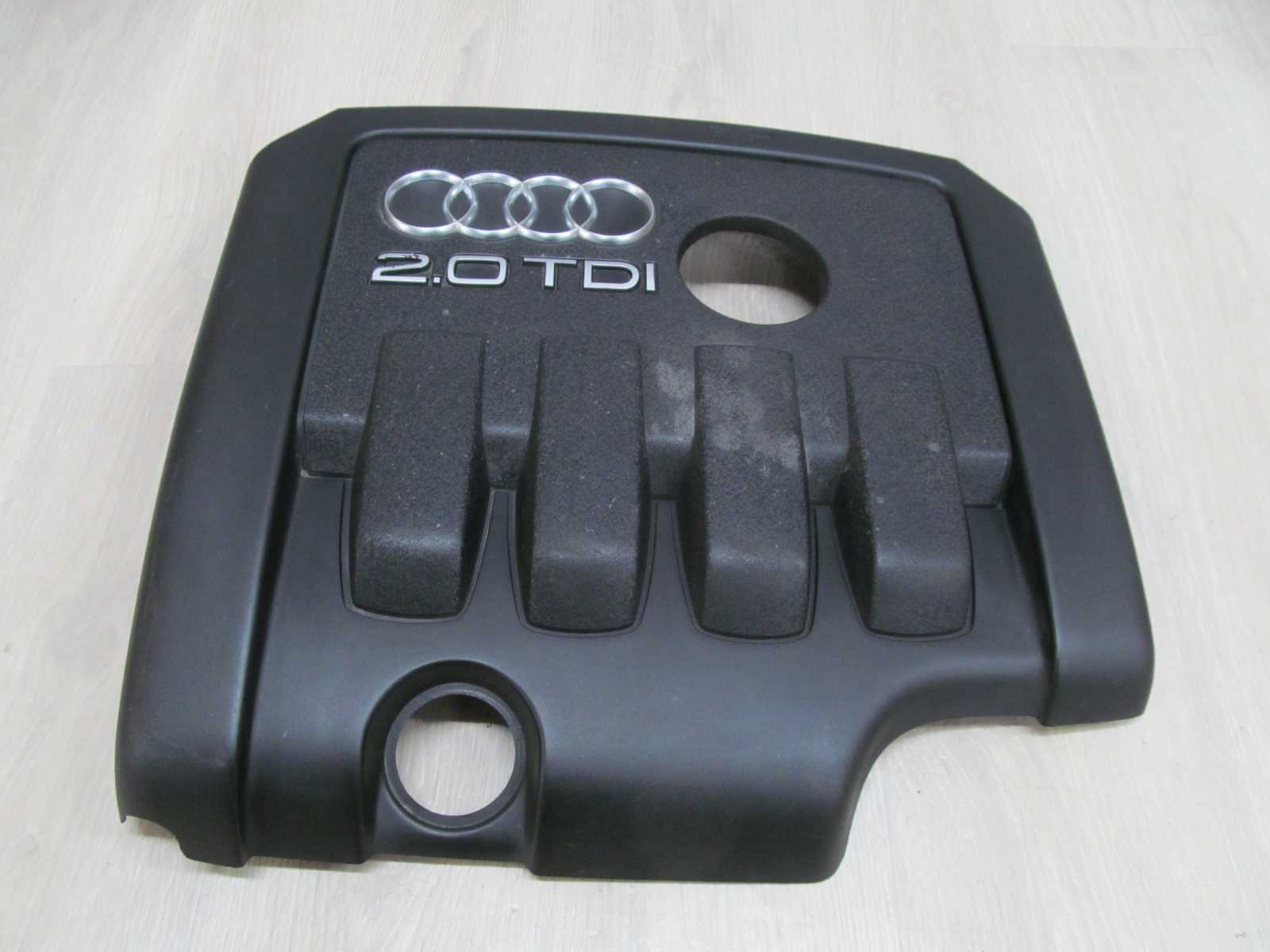 AUDI A3 A4 A6 2.0 TDI POKRYWA OSLONA SILNIKA 03G103925BT
