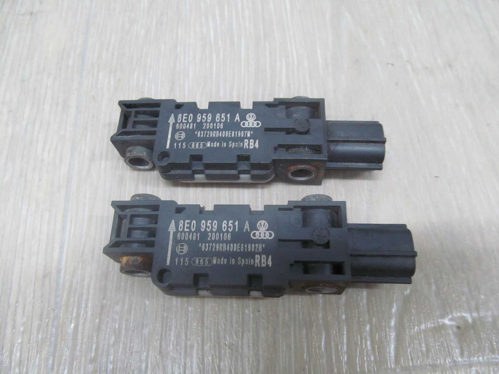 AUDI A4 B6 B7 CZUJNIK UDERZENIOWY 8E0959651A 00-08