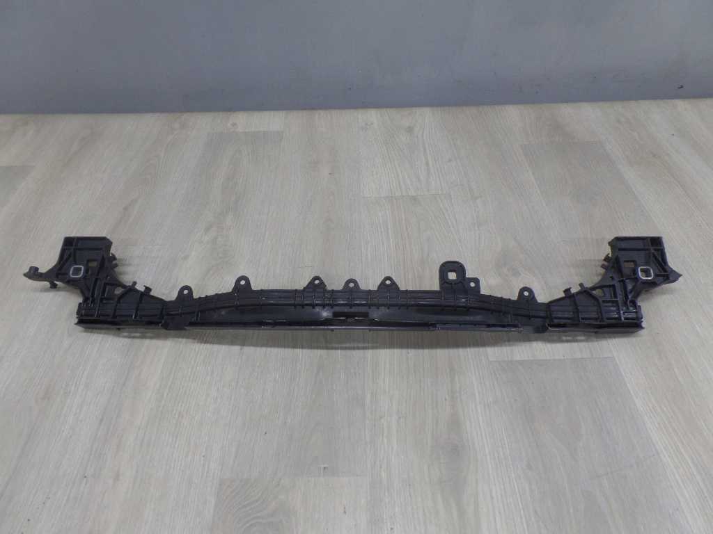 MERCEDES C W205 PAS PRZEDNI WZMOCNIENIE GORNE A2056207200