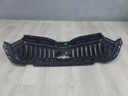 MERCEDES C W205 PAS PRZEDNI WZMOCNIENIE GORNE A2056207200