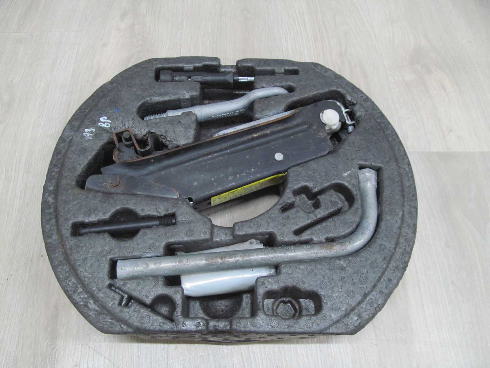 AUDI A3 8P LEWAREK PODNOSNIK WKLAD ZESTAW 1K0012115F