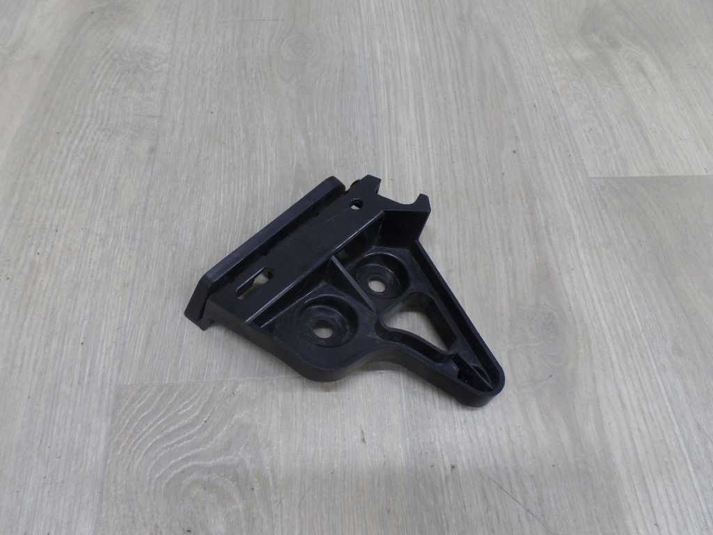 BMW 3 E91 04-12 MOCOWANANIE SLIZG LAMPY LEWY TYL 51127127717