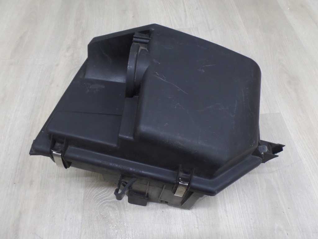 VOLVO S60 V70 XC70 2.4 D5 OBUDOWA FILTRA POWIETRA 30647129 99-07
