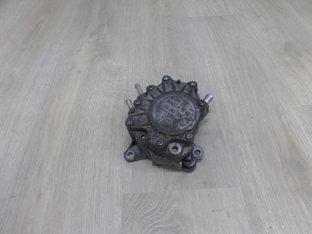 VW AUDI SEAT SKODA 2.0 TDI POMPA VACUM PALIWA 03G145209D