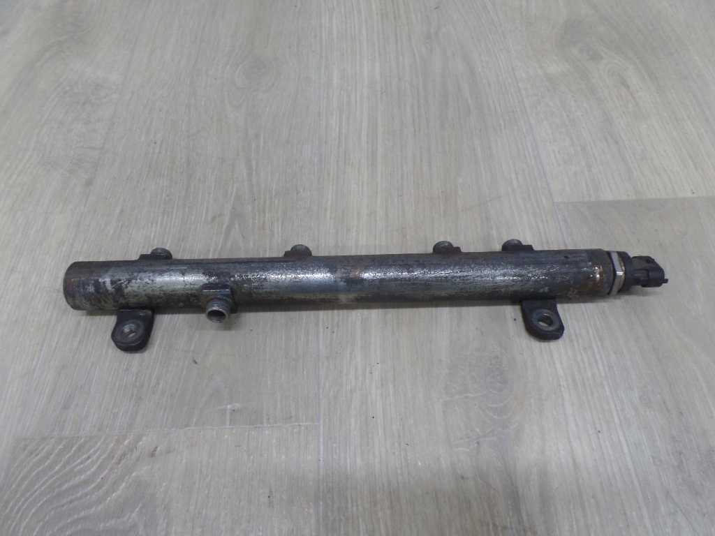 IVECO DUCATO 2.3 3.0 LISTWA WTRYSKOWA PALIWA 0445214107 0281006158