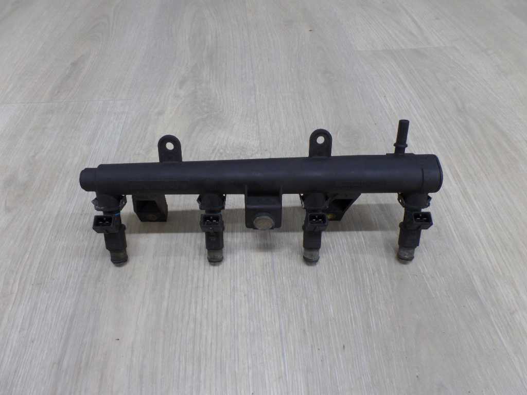 PEUGEOT CITROEN 1.4 8V WTRYSK WTRYSKIWACZ 01F002A LISTWA 9628982980