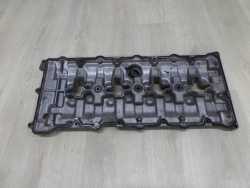 MITSUBISHI CANTER FUSO 4.9 DID 4M50 POKRYWA ZAWOROW GLOWICY