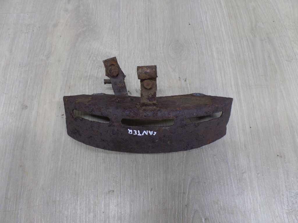 MITSUBISHI CANTER FUSO OSLONA ZACISKU PRAWY TYL 05-14