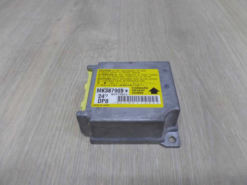 MITSUBISHI CANTER FUSO 7C18 MODUL SENSOR PODUSZEK AIRBAG MK387909 24V 07-14