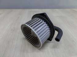MITSUBISHI CANTER FUSO 7C18 LAMPKA OSWIETLENIE KABINY 07-14