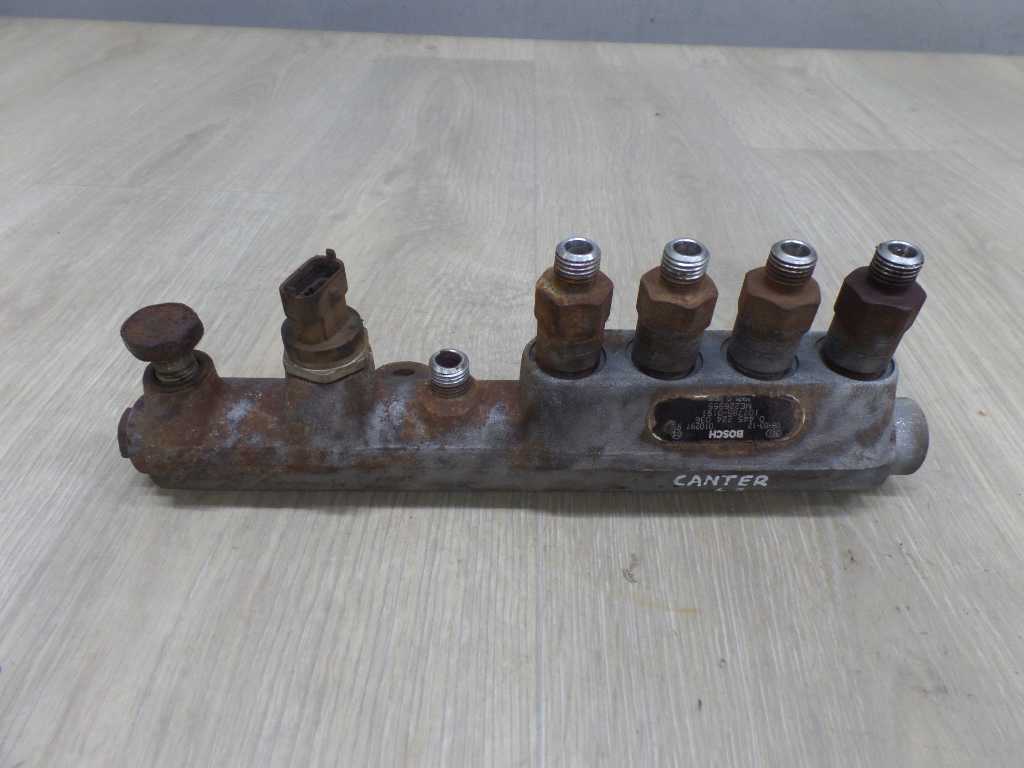 MITSUBISHI CANTER FUSO 7C18 4.9 LISTWA WTRYSKOWA 0445224036 ME226955