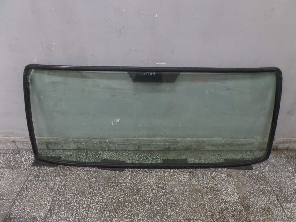 MITSUBISHI CANTER FUSO 7C SZYBA PRZEDNIA CZOLOWA USZCZELKA 06-18 DUZA KABINA