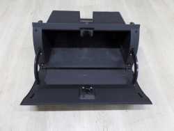 NISSAN CABSTAR MAXITY NT400 SCHOWEK POLKA DESKI 68560-MB400 07-18