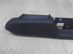 VOLVO S60 V70 S80 XC90 OSLONA ZASLEPKA FOTELA PRAWA 9174420 02-07