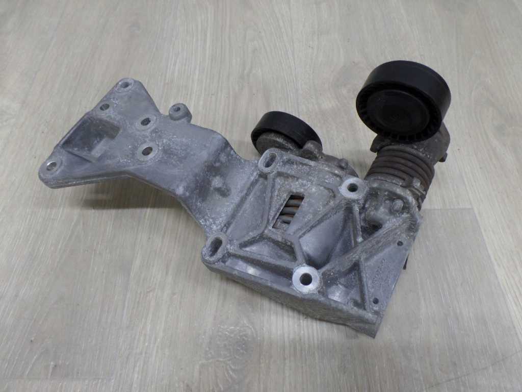 VOLVO S40 V50 S60 S80 C70 2.4 2.5 LAPA NAPINACZ SILNIKA 30750940