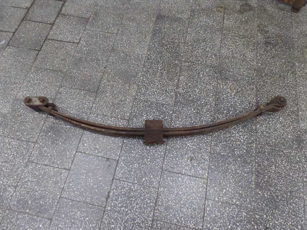 MITSUBISHI CANTER FUSO 7C18 4.9 DID RESOR RESORY PRZOD 07-12