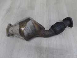 VW PASSAT AUDI A4 1.9TDI KROCIEC PODGRZEWACZ WODY 038121133A 038121145
