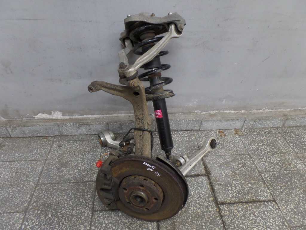 VW PASSAT B5 1.9TDI ZWROTNICA MCPHERSON ZACISK AMORTYZATOR KPL PRAWA