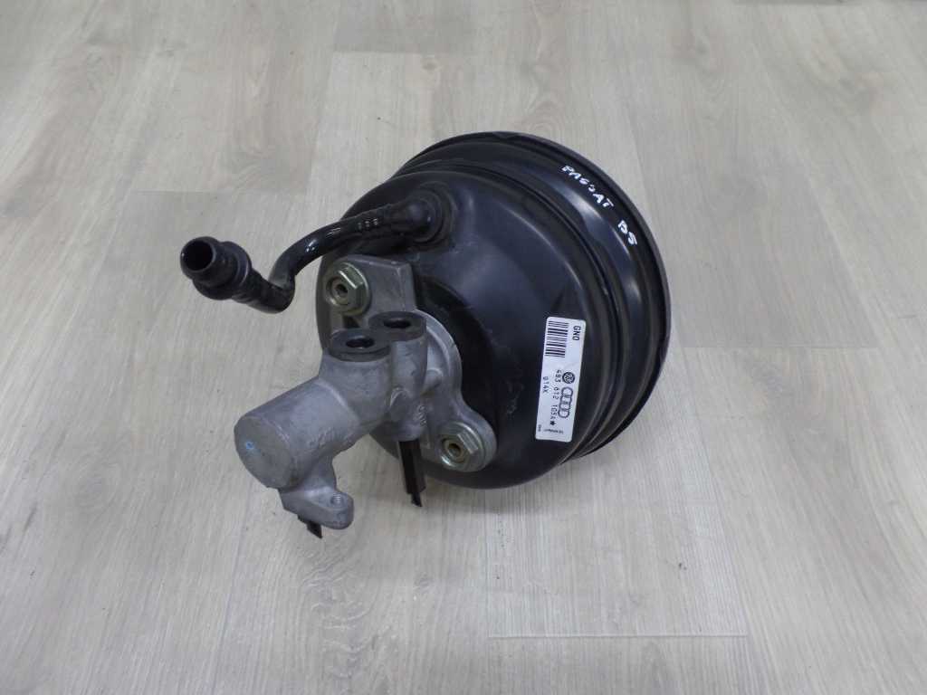 VW PASSAT B5 1.9TDI SERWO POMPA HAMULCOWA 4B3612105A