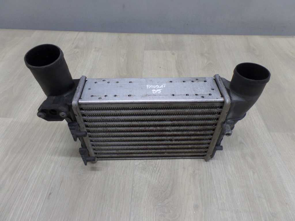 VW PASSAT B5 1.9TDI CHLODNICA INTERCOOLER 058145805G