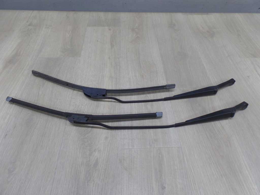 VW PASSAT B5 RAMIONA WYCIERACEK PRZOD KPL 96-05