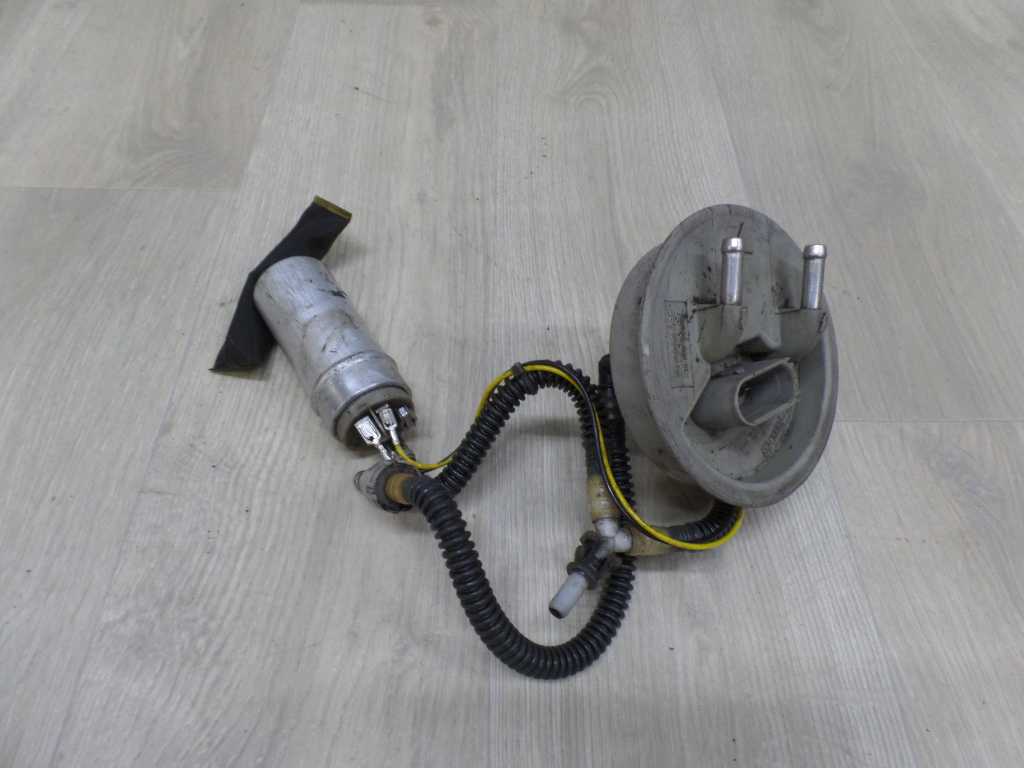 AUDI SKODA VW PASSAT 1.9 TDI PLYWAK POMPA PALIWA 4B0906087AN