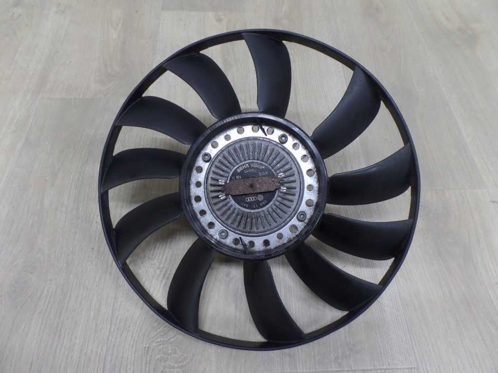 AUDI VW 96/00  WENTYLATOR WISKO 06B121347