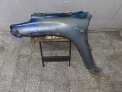 TOYOTA RAV4 II BLOTNIK PRAWY PRZOD 8M6 00-05