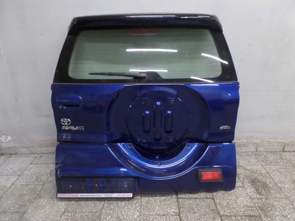 TOYOTA RAV4 II KLAPA DRZWI BAGAZNIKA TYL 01-05 8M6 5D