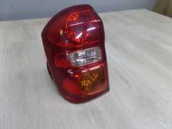 TOYOTA RAV4 II LIFT LAMPA TYLNA TYL LEWA 03-05