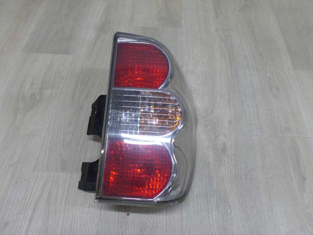 SUZUKI GRAND VITARA II 3D LAMPA TYL PRAWA 35603-64J1R 05-14