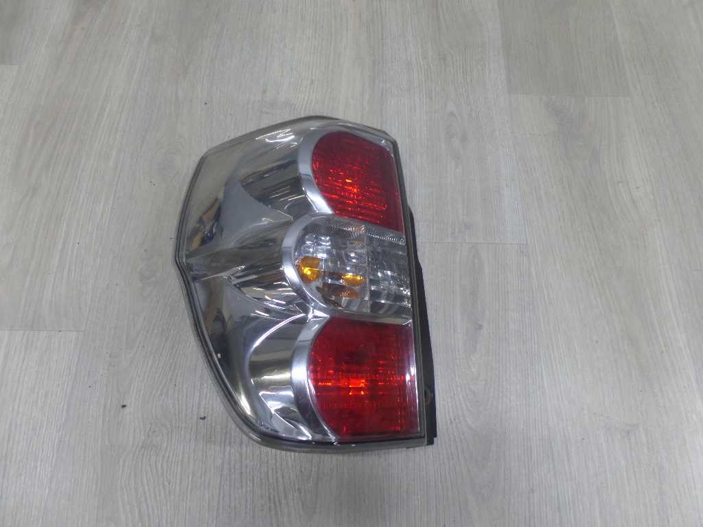 SUZUKI GRAND VITARA II 3D LAMPA TYL LEWA 35603-64J1L 05-14