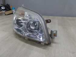 DAIHATSU TERIOS II LAMPA REFLEKTOR PRZOD PRAWA STANLEY UK 06-16