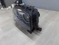 BMW X3 E83 LIFT LAMPA REFLEKTOR PRZOD PRAWA UK 7162196-06 06-10