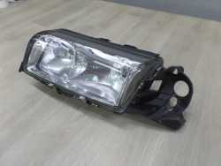 VOLVO S80 LAMPA REFLEKTOR LEWY PRZOD 98-06 8620666 UK