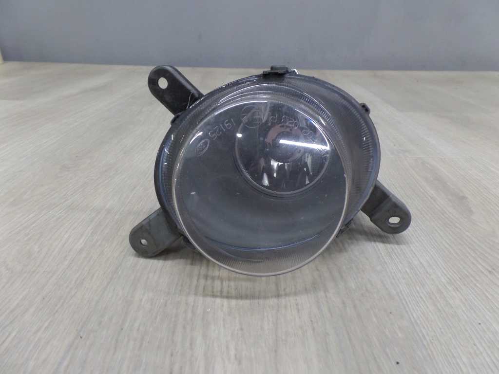 VOLVO S60 LIFT 04-10 HALOGEN LAMPA PRZECIWMGIELNA PRAWA PRZOD 8693337