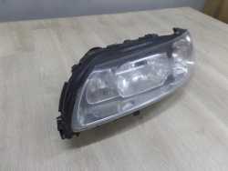 VOLVO S60 V70 LIFT 04-10 LAMPA REFLEKTOR PRZOD LEWY XENON UK 30698849 89035113