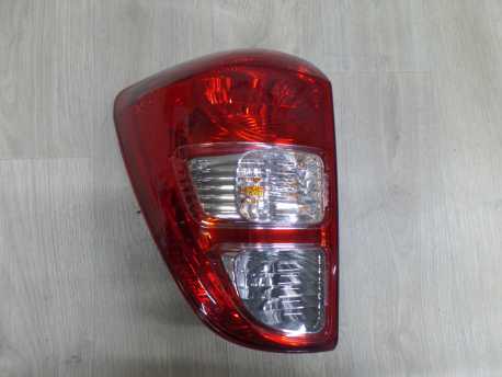 DAIHATSU TERIOS II LAMPA TYL LEWA UK 220-51832 06-16