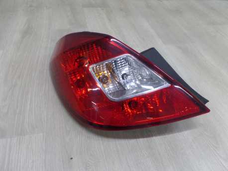 OPEL CORSA D 5D LAMPA TYL LEWA 13188047 06-14