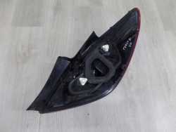 OPEL CORSA D 5D LAMPA TYL LEWA 13188047 06-14