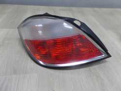 OPEL ASTRA H HB LAMPA TYL LEWA 24451835 04-06