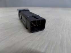 HYUNDAI SANTA FE II LIFT 09- PRZYCISK WLACZNIK PRZECIWMGIELNYCH TYL 202002962