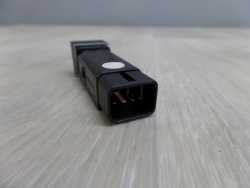 HYUNDAI SANTA FE II LIFT 09- PRZYCISK WLACZNIK PRZECIWMGIELNYCH PRZOD 202002962