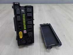 JEEP GRAND CHEROKEE WK SKRZYNKA BEZPIECZNIKOW 04692073AB 05-10