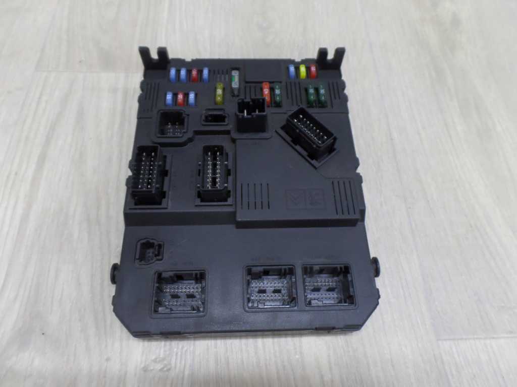 PEUGEOT CITROEN MODUL SKRZYNKA BSI E01 S118085320E 9653667580