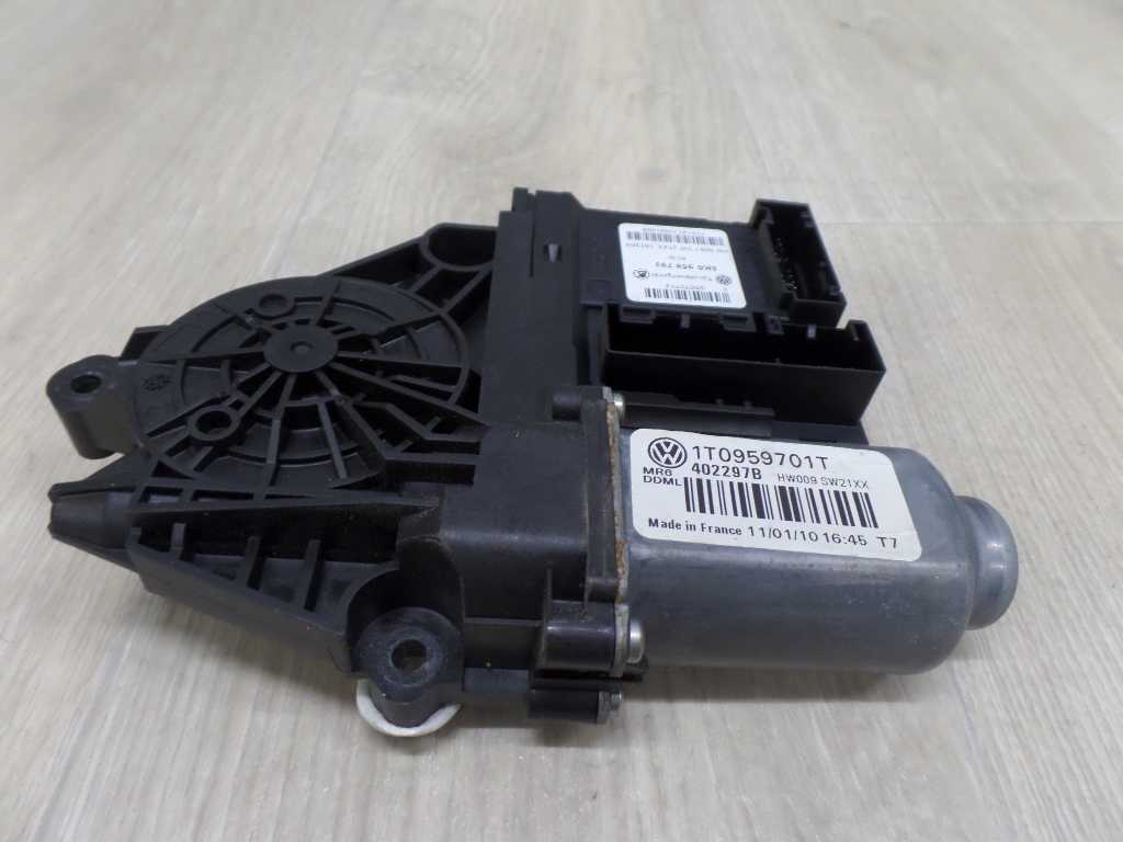 VW TIGUAN 5N0 SILNICZEK  SZYBY 5K0959793 1T0959701T 07-11