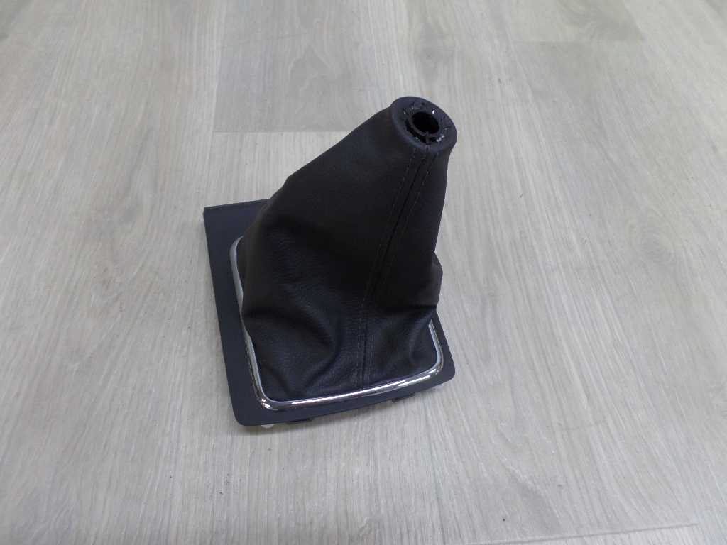 MAZDA 6 GH OSLONA LEWARKA MIESZEK GDN1-64333 08-12