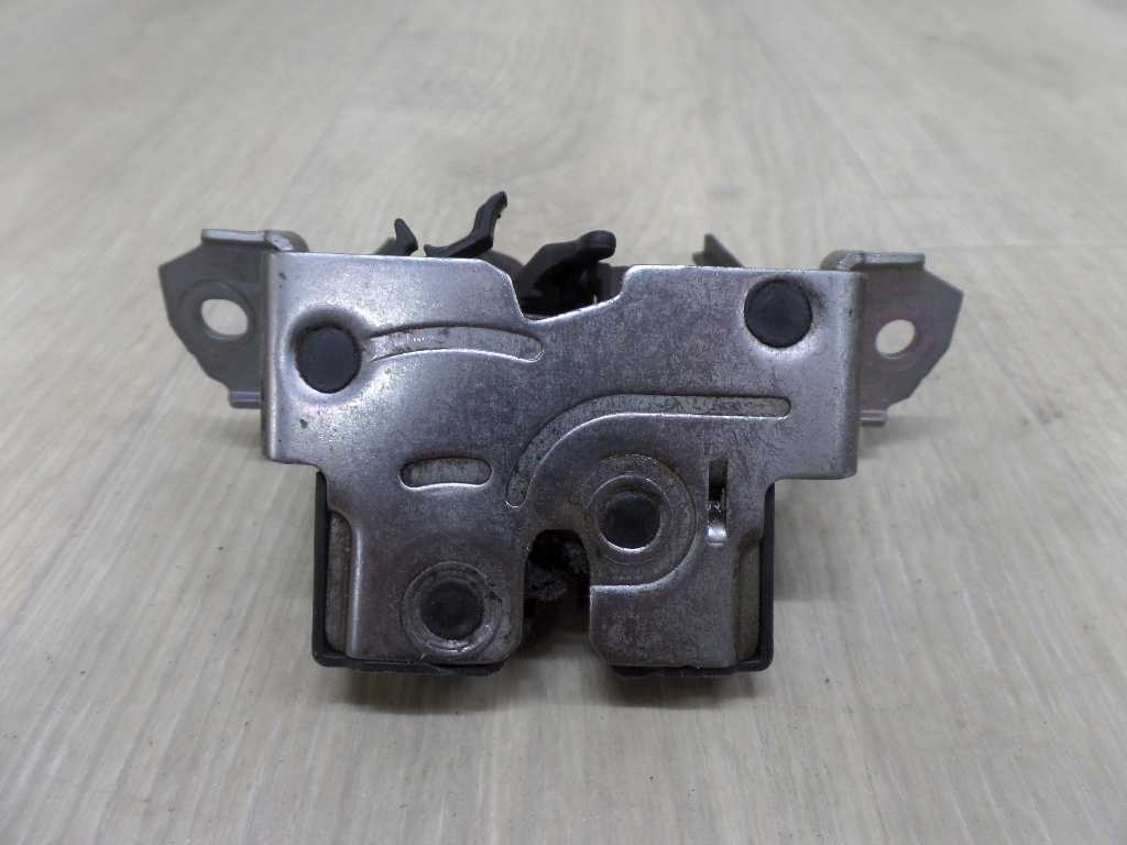 TOYOTA AYGO II 2 ZAMEK KLAPY BAGAZNIKA 14-21