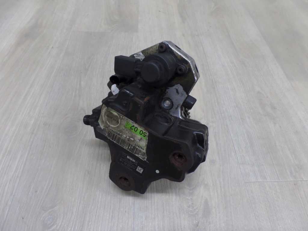 JEEP GRAND CHEROKEE 3.0 D POMPA WTRYSKOWA 6420700201 0445010095