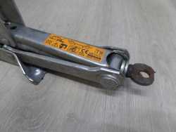 NISSAN X-TRAIL T31 LEWAREK PODNOSNIK 99550-EQ56D 08-13